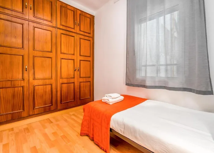Fridays Flats Arc De Triomf - Solar & Spacious